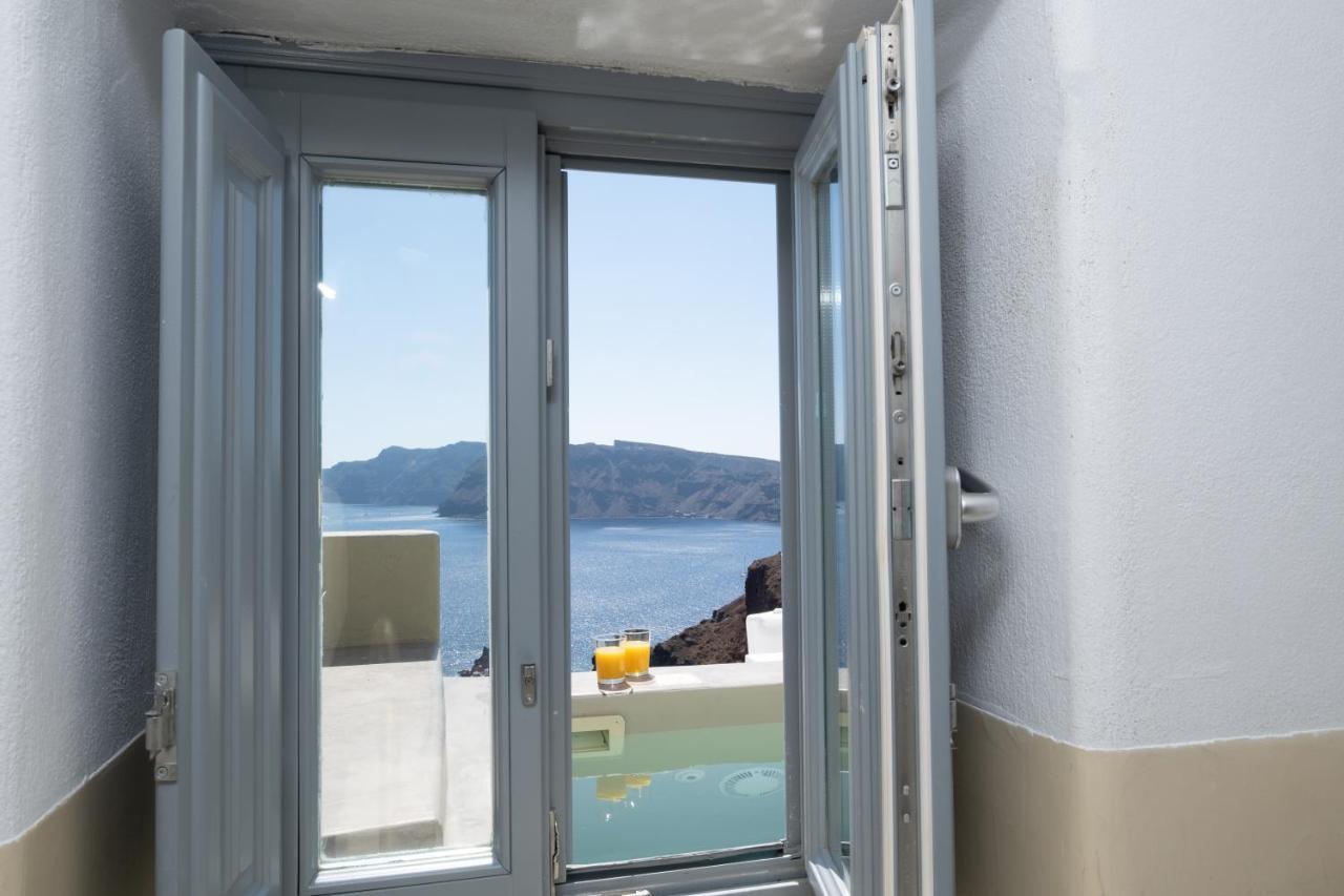Santoroia Luxury Suites By Caldera Houses ภายนอก รูปภาพ