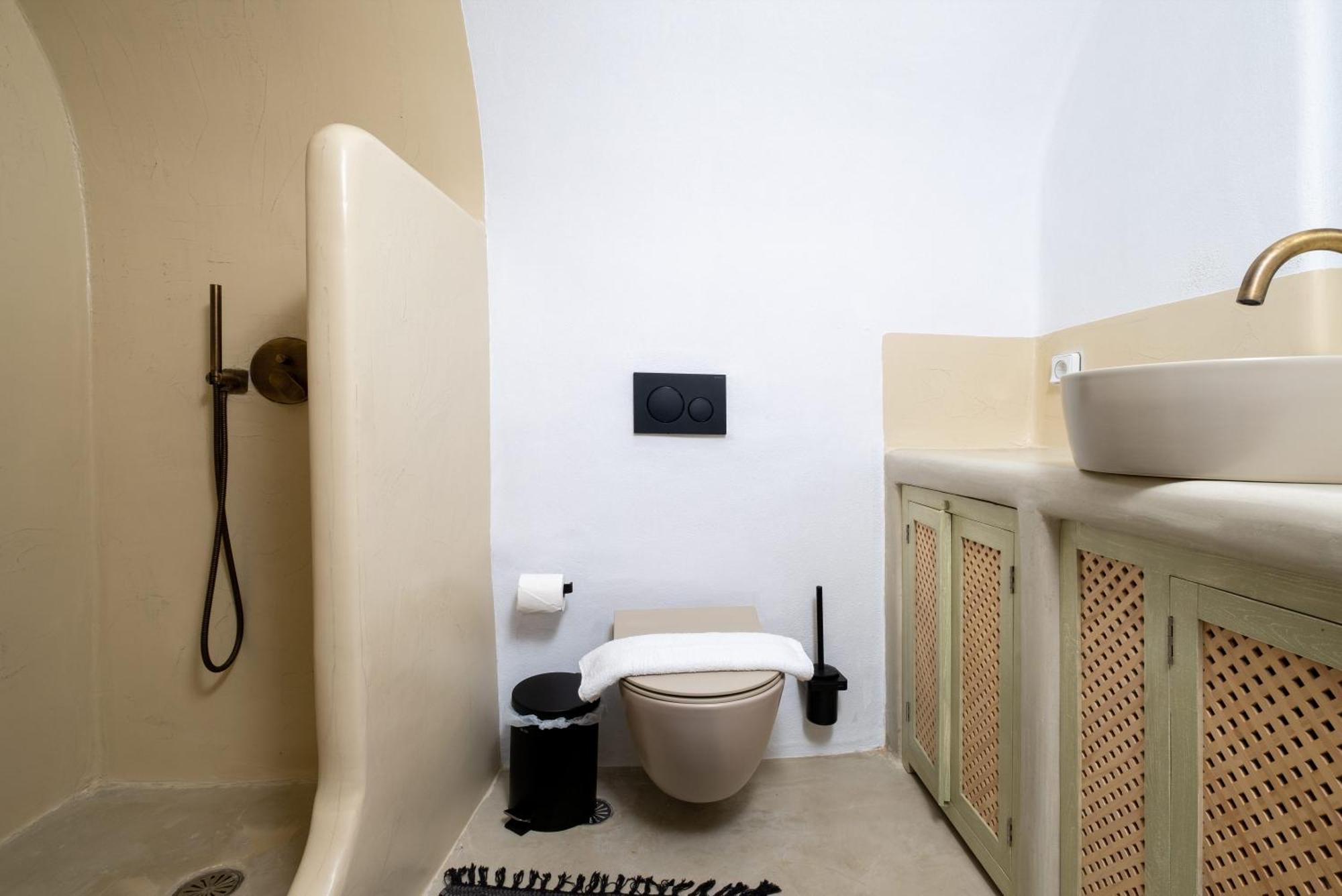 Santoroia Luxury Suites By Caldera Houses ภายนอก รูปภาพ