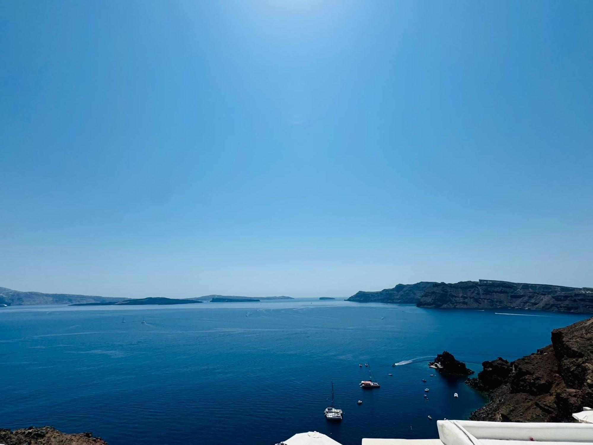 Santoroia Luxury Suites By Caldera Houses ภายนอก รูปภาพ
