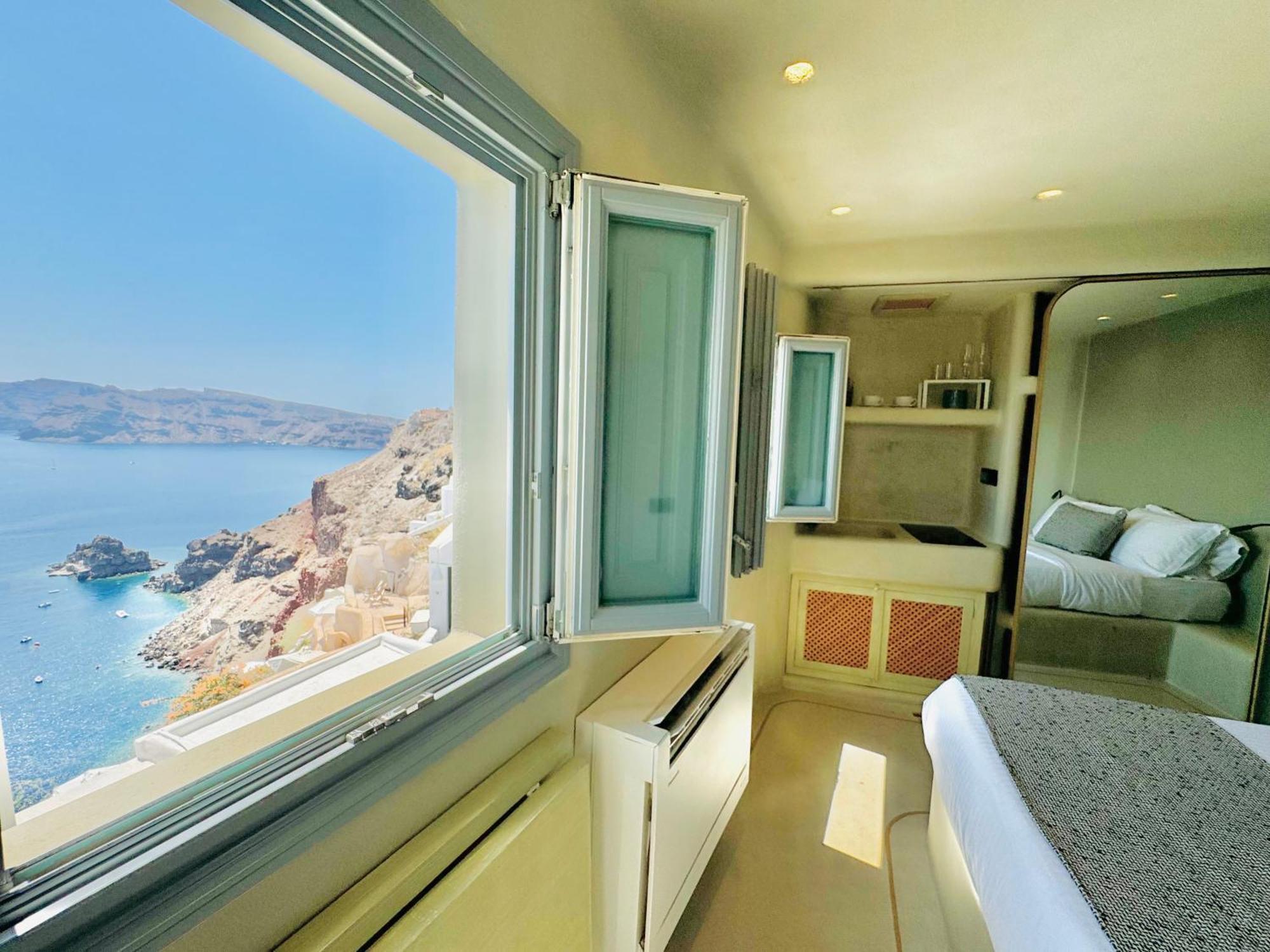 Santoroia Luxury Suites By Caldera Houses ภายนอก รูปภาพ