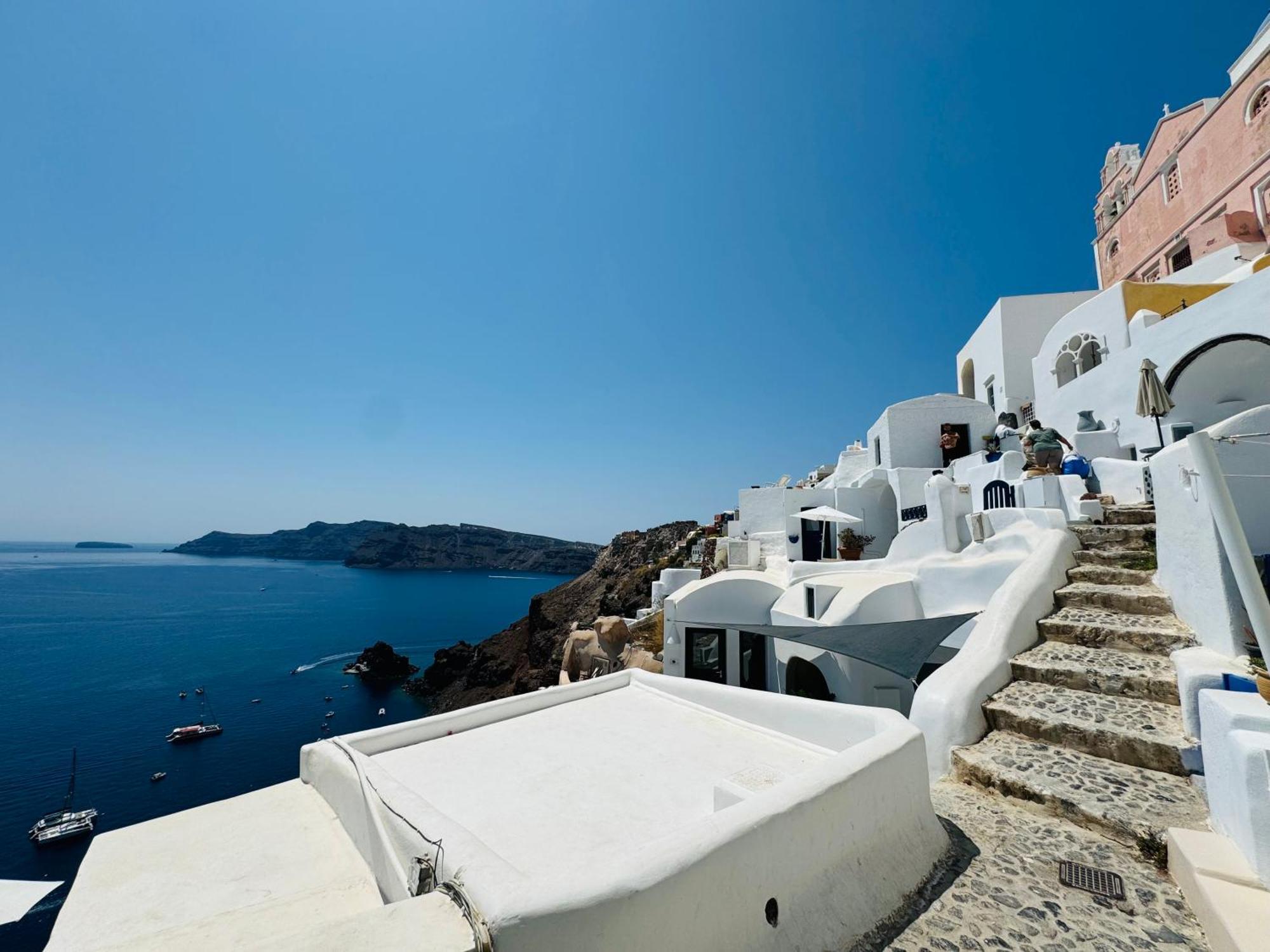 Santoroia Luxury Suites By Caldera Houses ภายนอก รูปภาพ