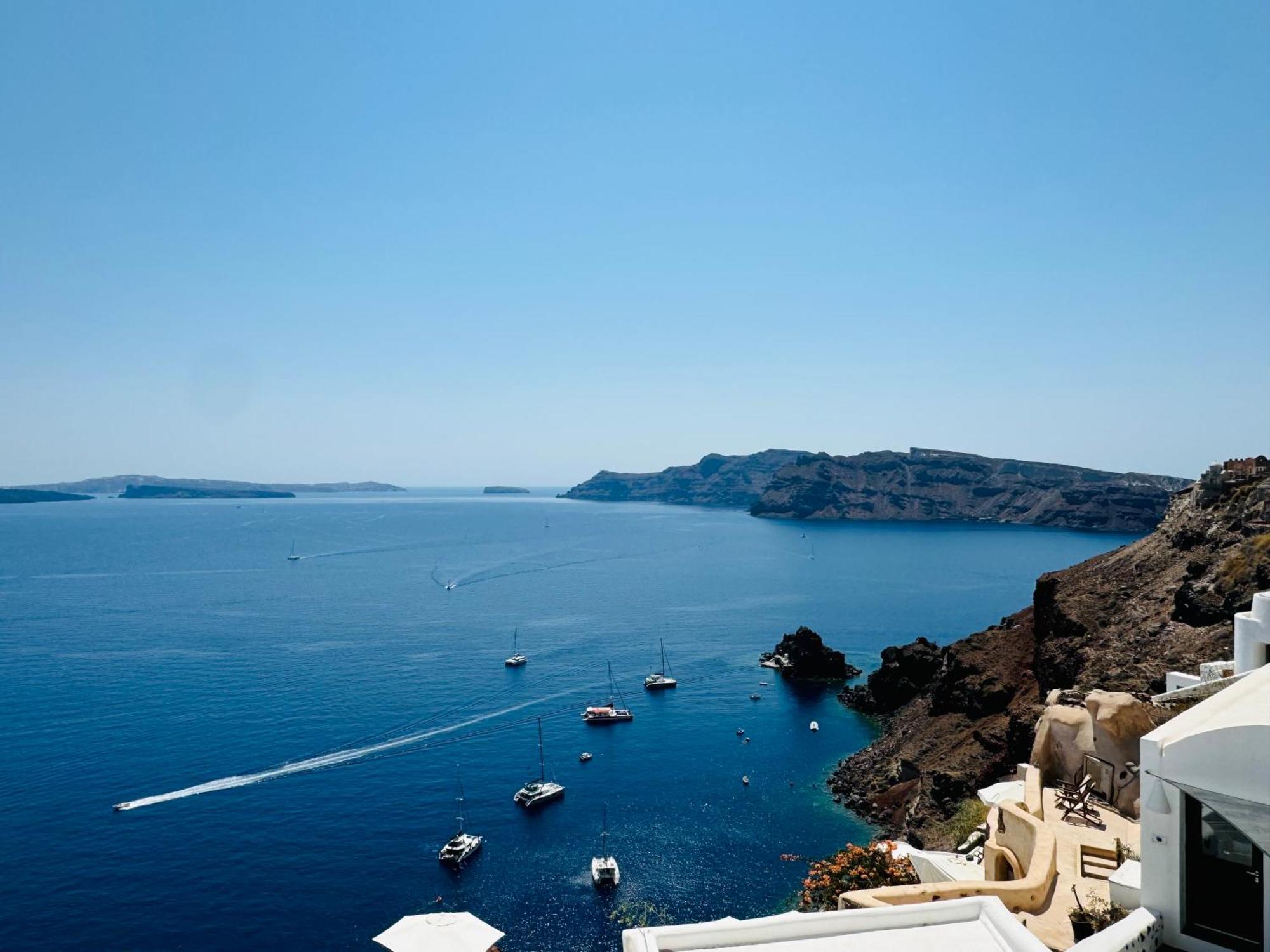 Santoroia Luxury Suites By Caldera Houses ภายนอก รูปภาพ